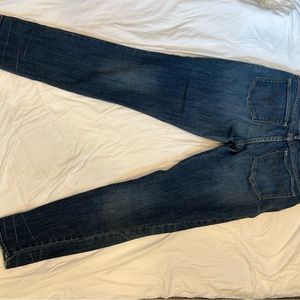 Levi’s low rise skinny Jean - dark wash